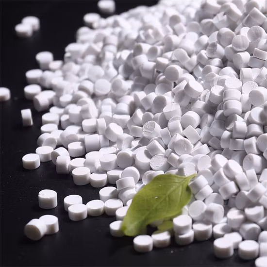 PVC-weißes graues hartes extrudiertes Material für Profilwasserrohre